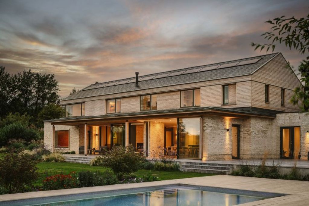 Futuristic Home, Bath